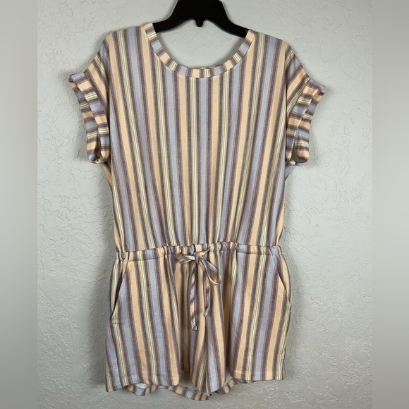 Live Well Lifestyle Pants - Live Well Lifestyle Romper Shorts Tie Waist Size Medium Pockets